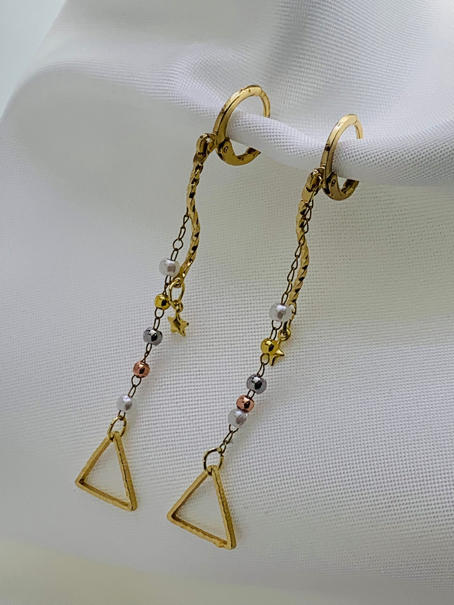 Arete Dorado Perla Tres Oros