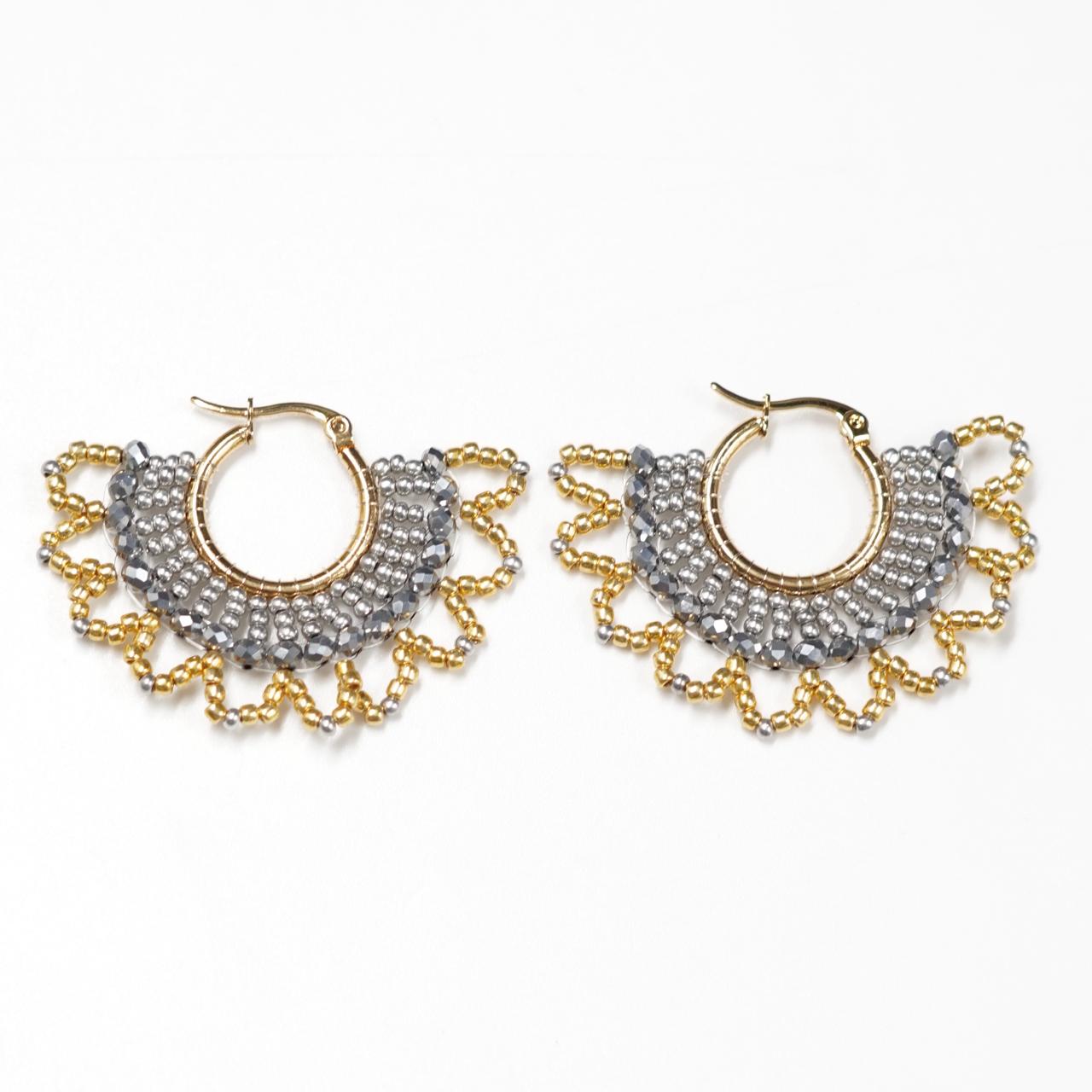 Aretes Tejidos: ¡Despierta Tu Esencia con un Toque de Magia!