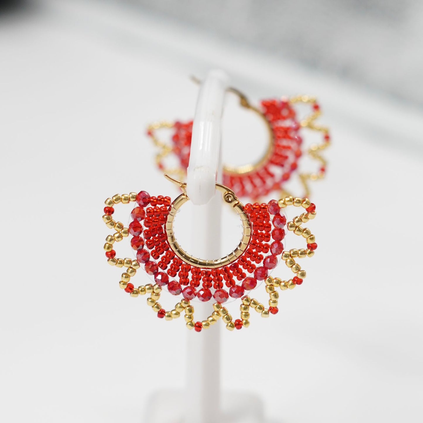 Aretes Tejidos: ¡Despierta Tu Esencia con un Toque de Magia!