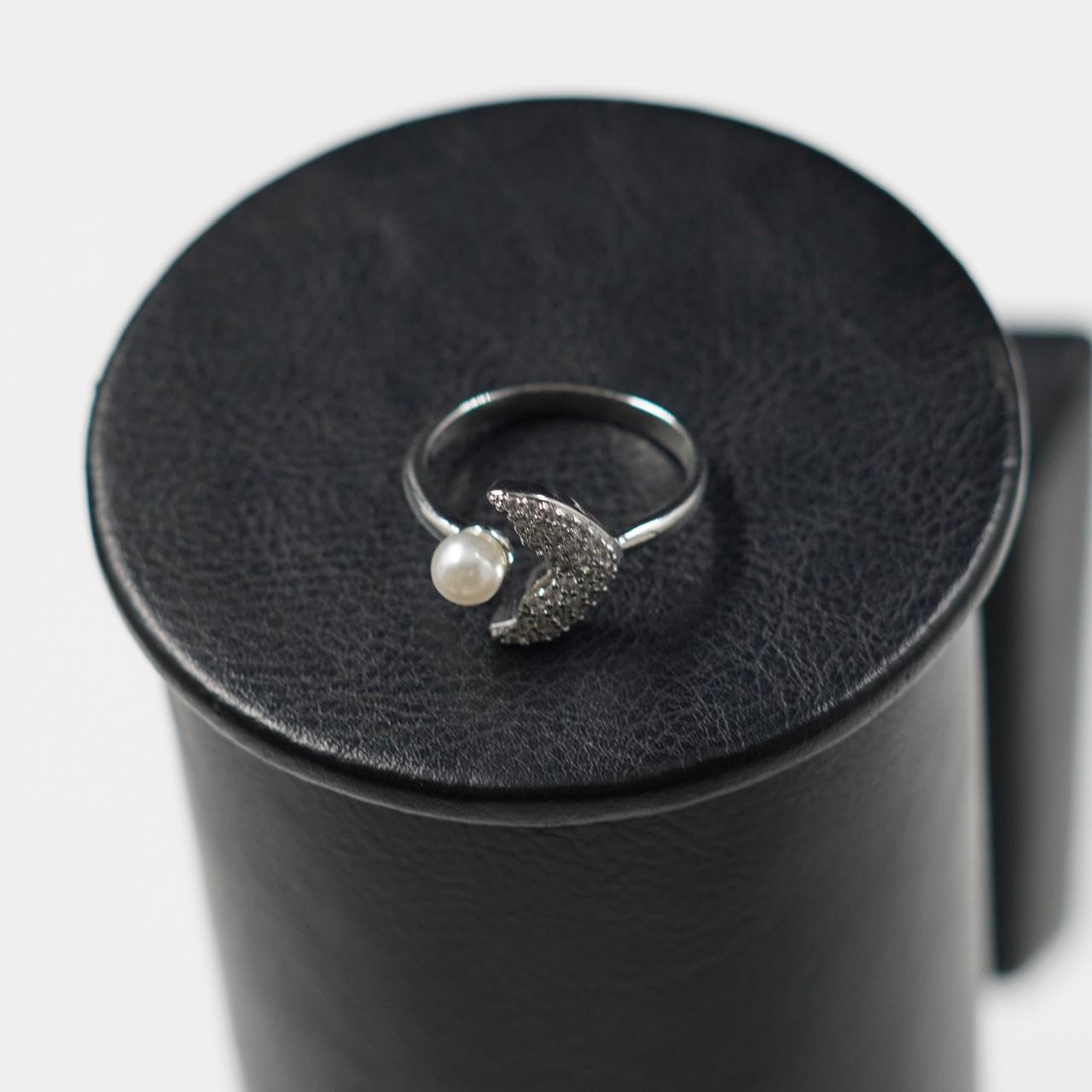 ANILLO PLATEADO COLA SIRENA PERLA