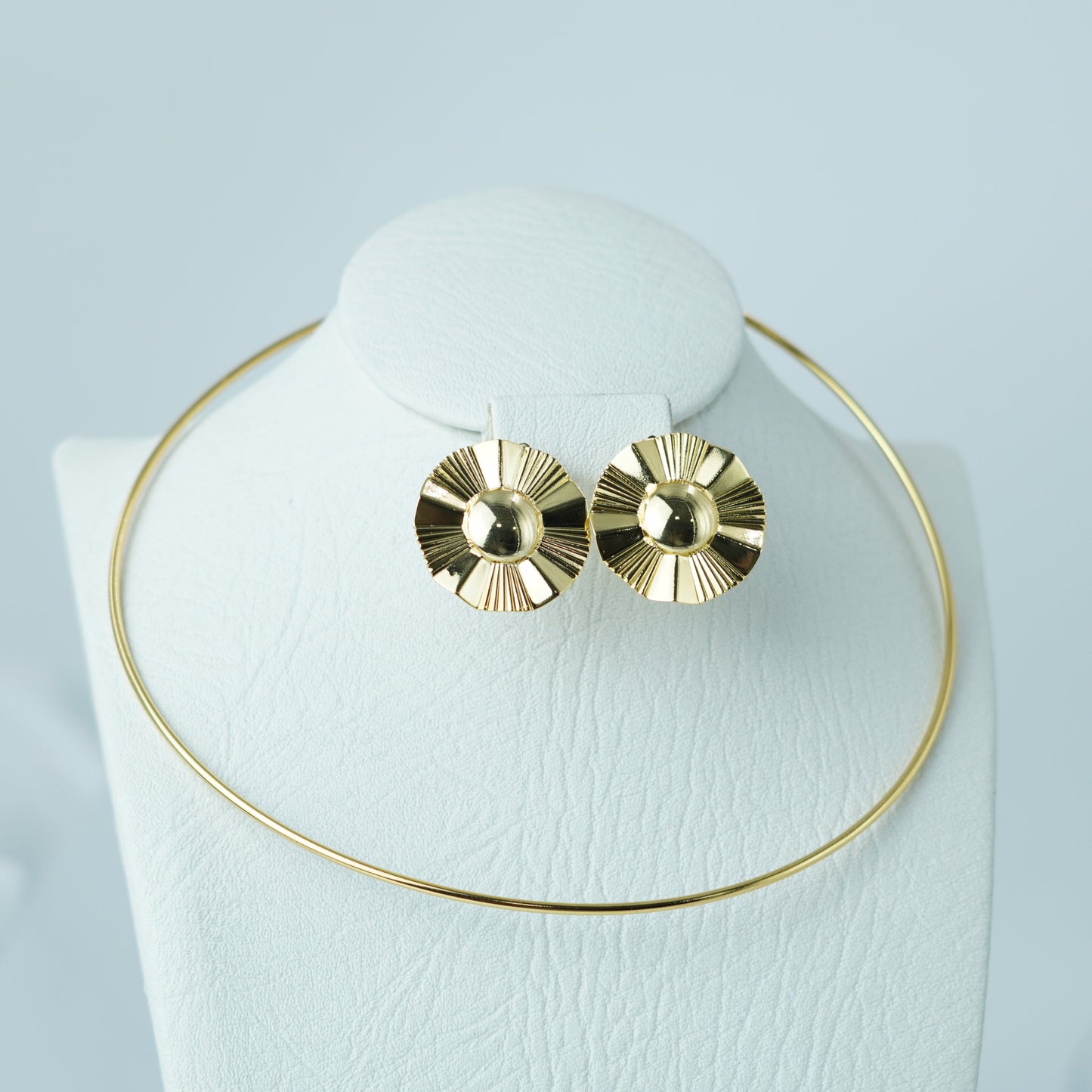 ARO CUELLO-ARETES FLOR