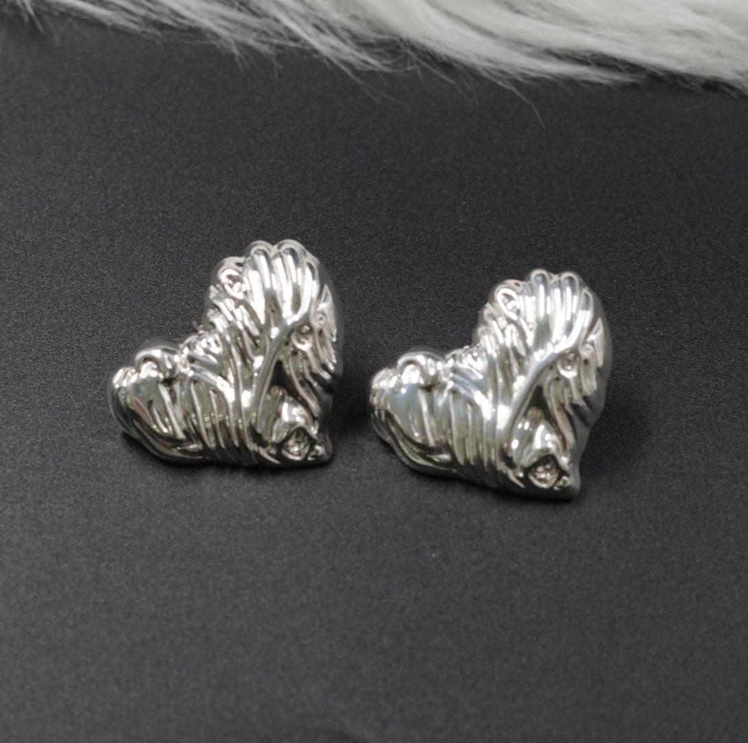 ARETE RODIO CORAZON RAUITAS PLATEADO